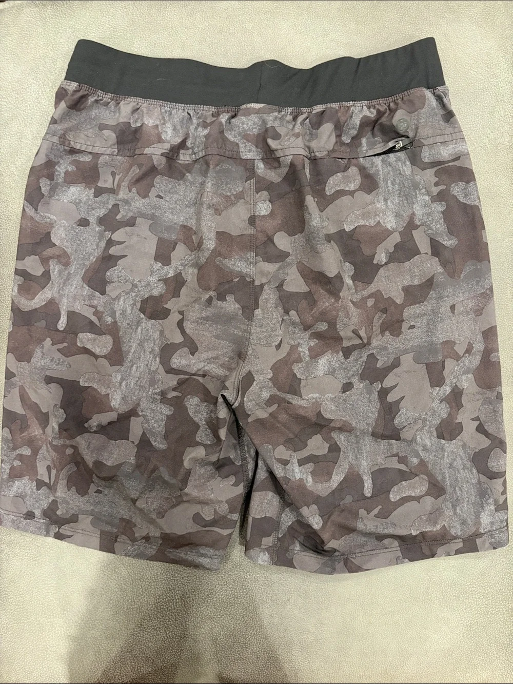 Men's Camo Athletic Shorts - Gray/Brown